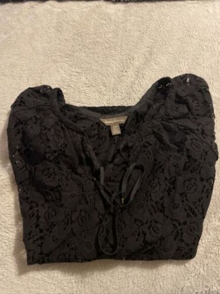 Tommy Bahama Black Crochet Long Sleeve Lace Top Small Coquette Whimsygoth Swim - Picture 3 of 5